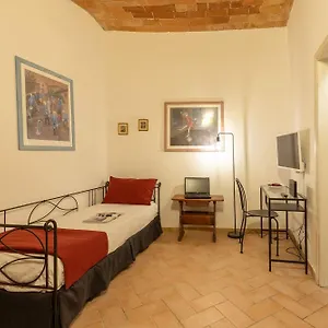 Santacroce Nest-hosted By Sweetstay Apartamento